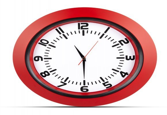 UMAY KIRMIZI PLASTİK KASA DUVAR SAATİ (350 MM)